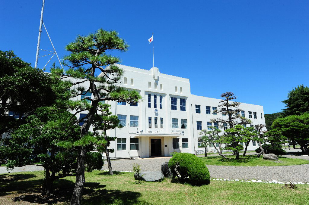 日本陸上自衛隊在橫須賀市設立直屬的系統通信網路學校 圖：取自維基百科　by 陸上自衛隊  CC by 4.0