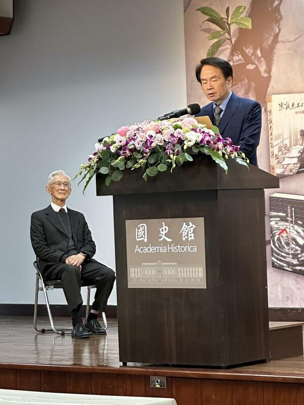國史館館長陳儀深、前監察院長陳履安。 圖：國史館提供