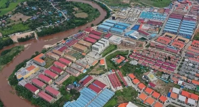 泰緬邊界妙瓦底詐騙園區。 圖 : 翻攝自《一一視界》
