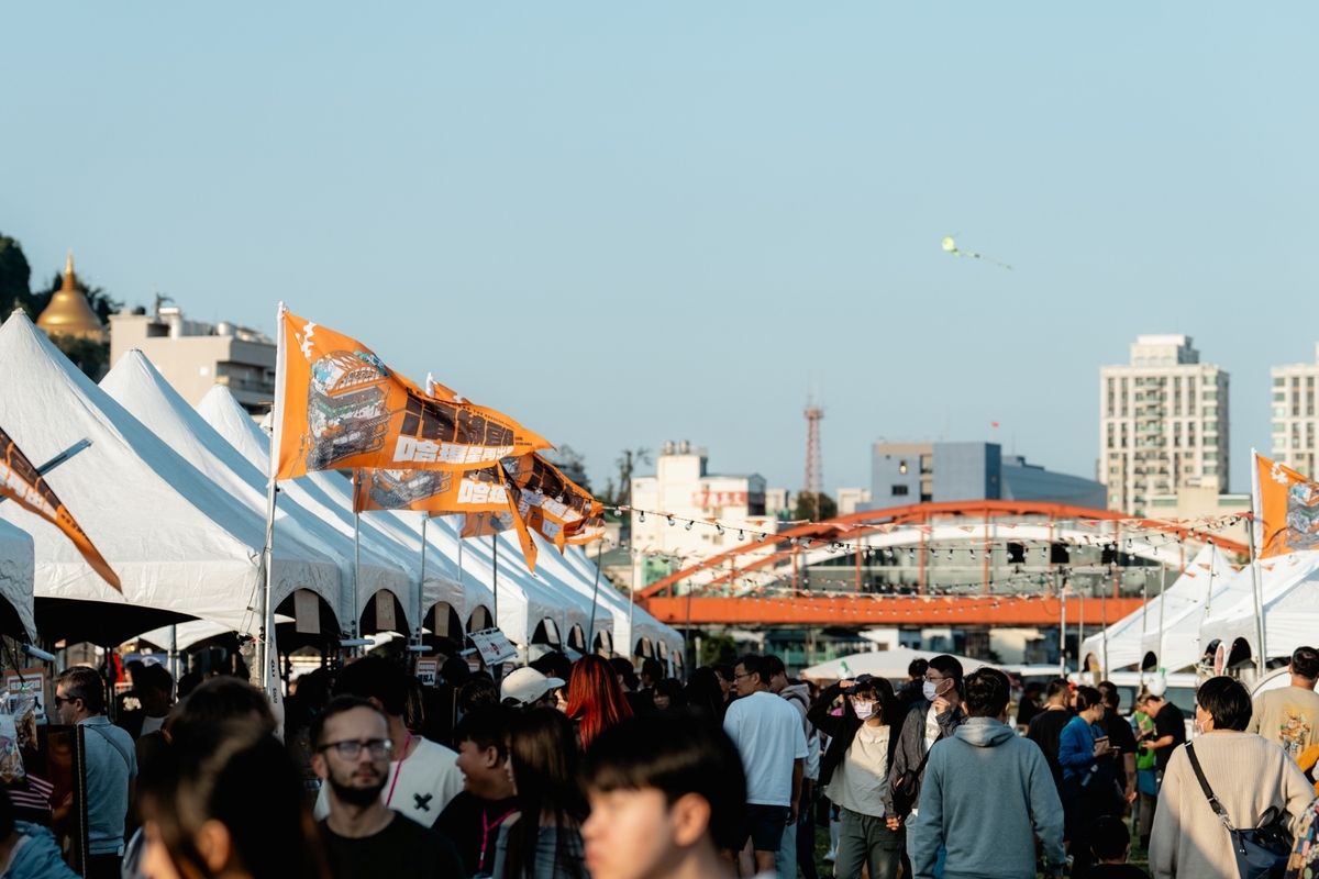 哈瑪星鐵道園區初一至初五皆有市集。 圖：高雄市文化局提供