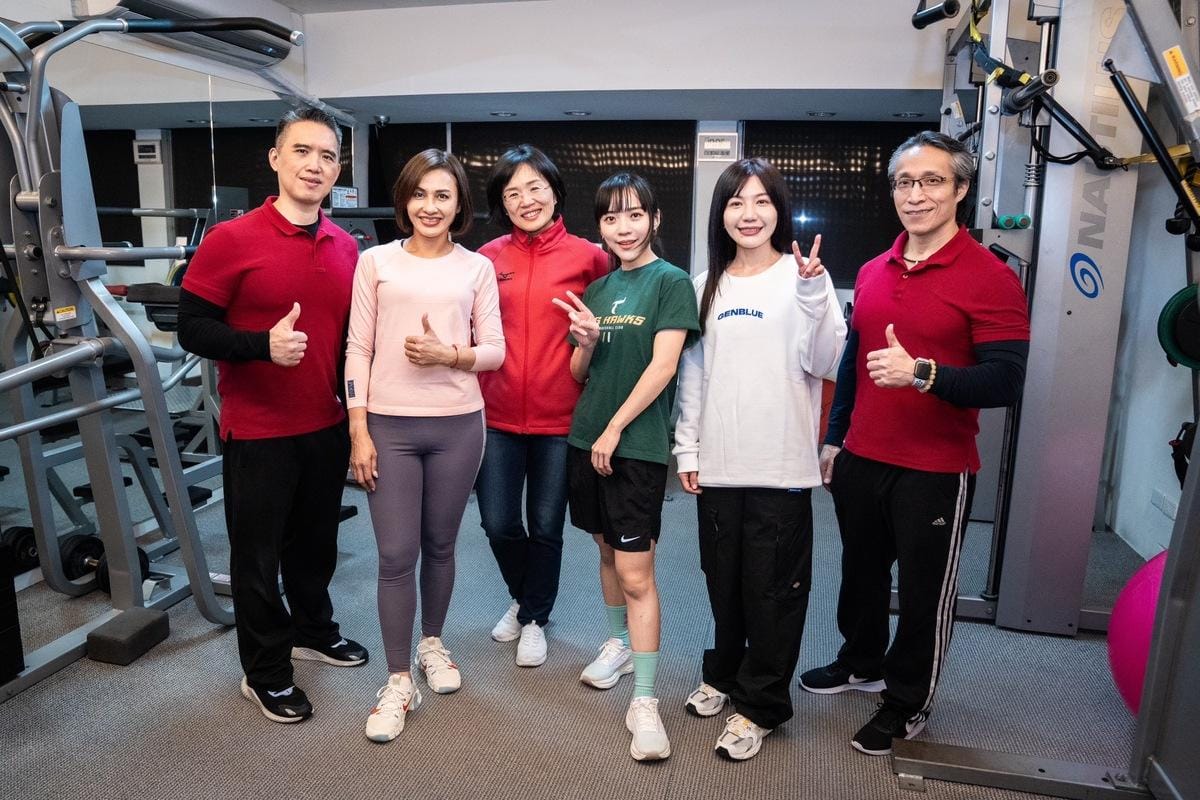 邱議瑩、蘇巧慧、黃捷、吳沛憶(左二至左五)相約健身消熱量。 圖：邱議瑩服務處/提供