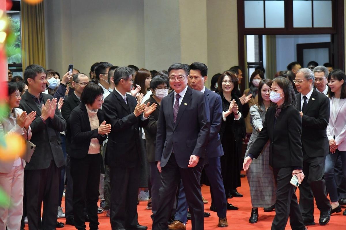 行政院今（3）日舉行新春團拜。 圖：行政院提供