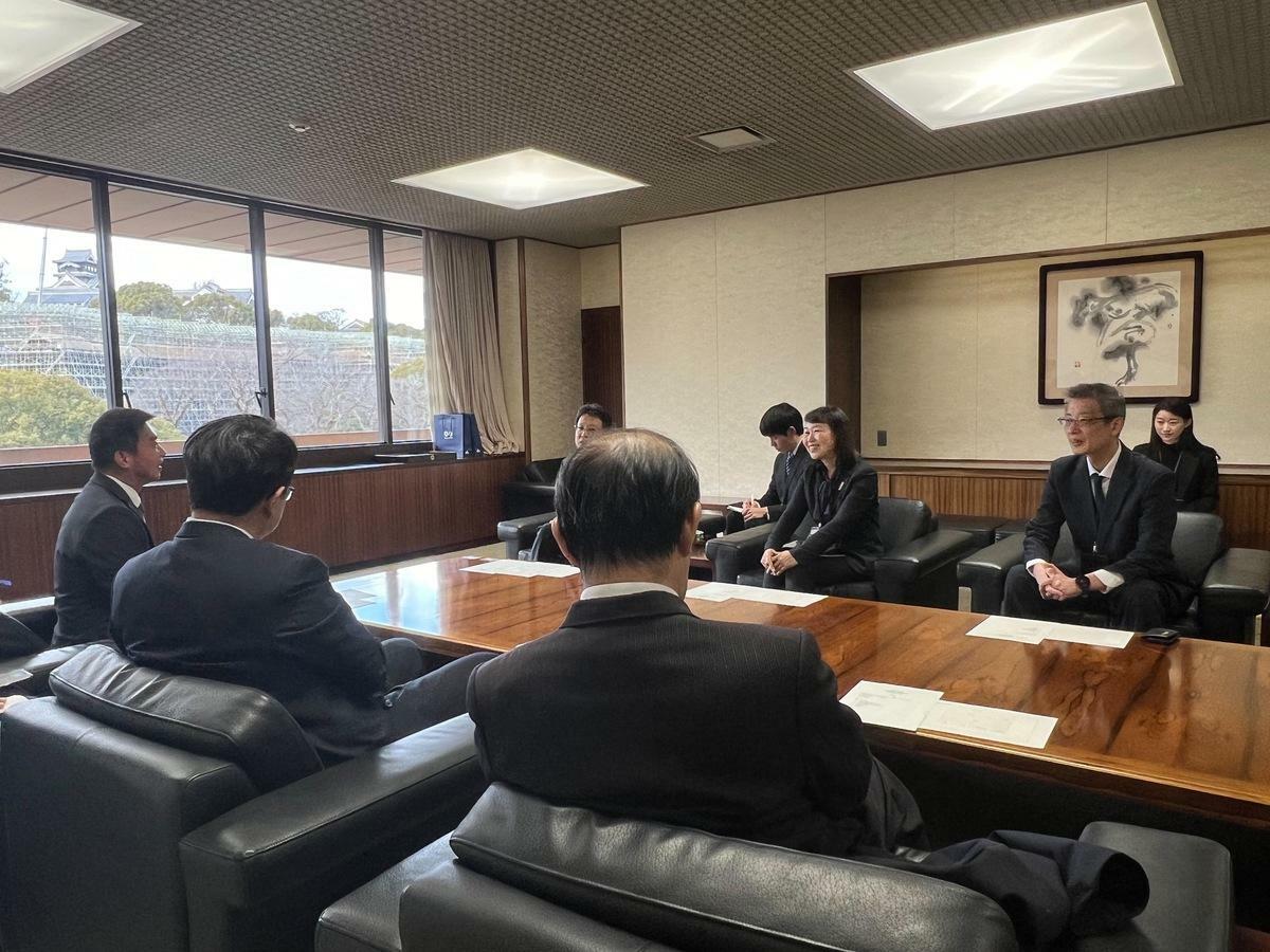雙方討論高雄跟熊本未來合作面向。 圖：許智傑團隊提供