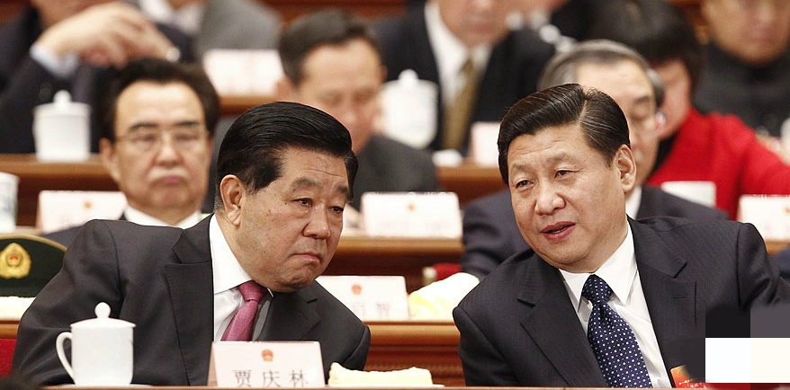 近期中國國內傳出消息稱，曾主政福建 11 年、與習近平關係親密的「福建王」賈慶林(左)全家遭相關單位調查，引發網友熱烈討論。 圖：翻攝自 @GaoFalin X 帳號