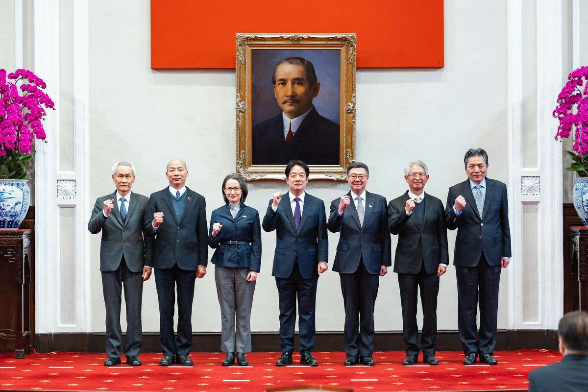 總統賴清德昨（10）日召集五院院長前往總統府內共商國政。 圖：總統府提供