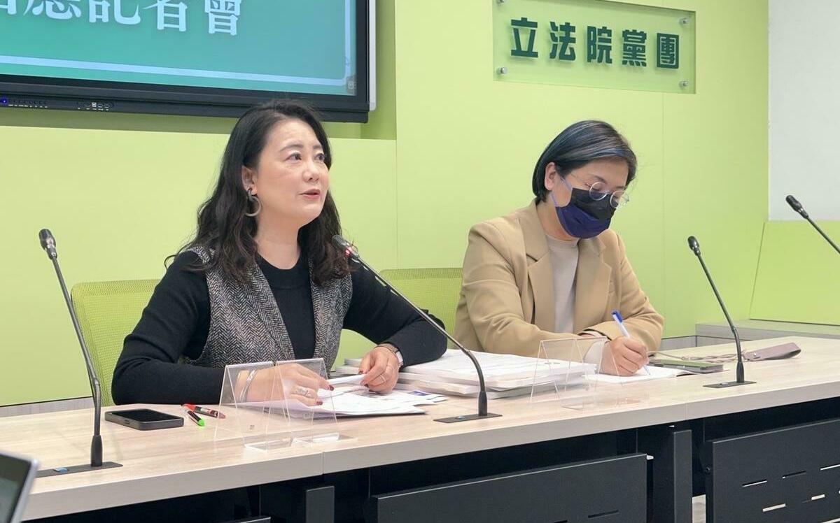 黨校不分？被指將學生會與樁腳列一起 吳思瑤：看到黑影就開槍、不因抹黑停下腳步