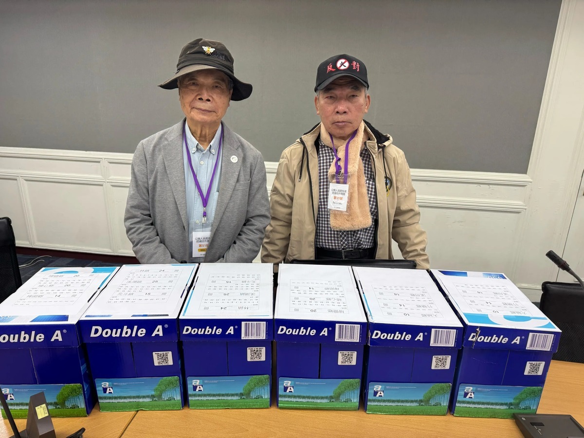 推動罷免國民黨立委謝衣鳳的公民團體「缺衣不可」今赴中選會遞交連署書。 圖：翻攝自罷免謝衣鳳thread
