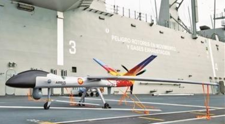 西班牙「胡安·卡洛斯一世號」兩棲攻擊艦上的SIRTAP無人機模型。 圖:翻攝自新浪軍事