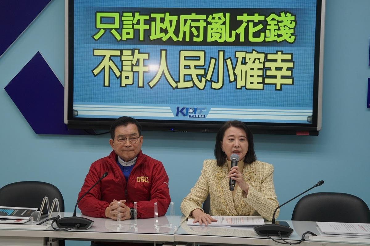 國民黨立委王鴻薇（圖左）回應總預算案再協商事宜。 圖：國民黨立法院黨團/提供
