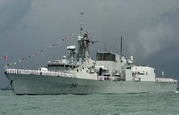 加拿大海軍哈利法克斯級巡防艦「渥太華號」( HMCS Ottawa ) 16 日由南向北航經台灣海峽，引發中國關注。 圖：翻攝自 晨楓 talk