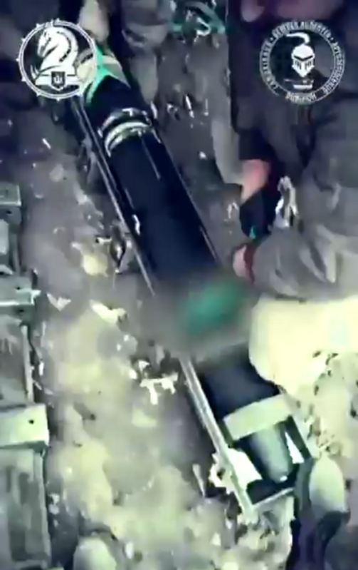 烏軍使用美製 155 毫米 M712「銅斑蛇」精確制導砲彈打擊俄軍。 圖：翻攝自極光 X 帳號