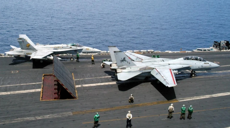 當年取代F-14的F/A-18也步入服役後期了。 圖:翻攝自騰訊網