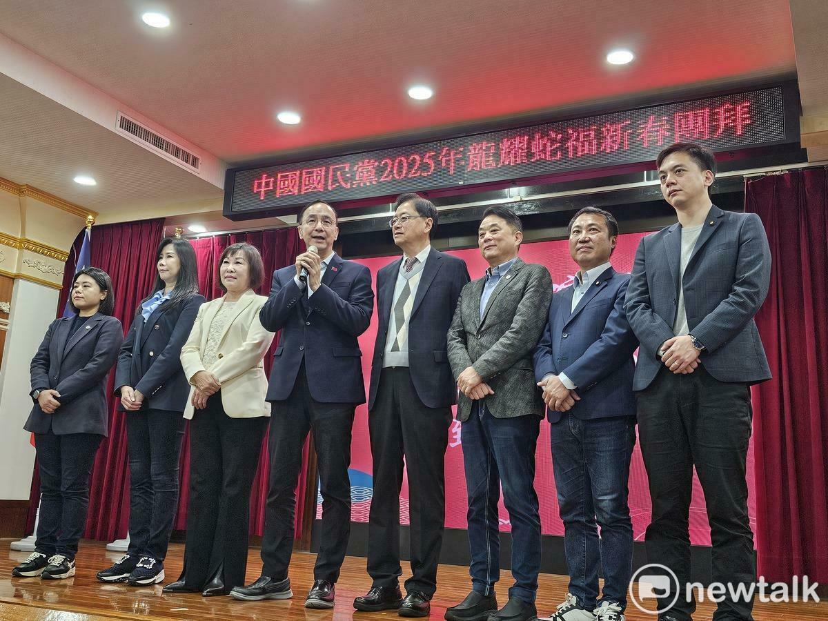朱立倫呼籲桃園人要團結，保護6位優質的在地立委。 圖：林昀真/攝