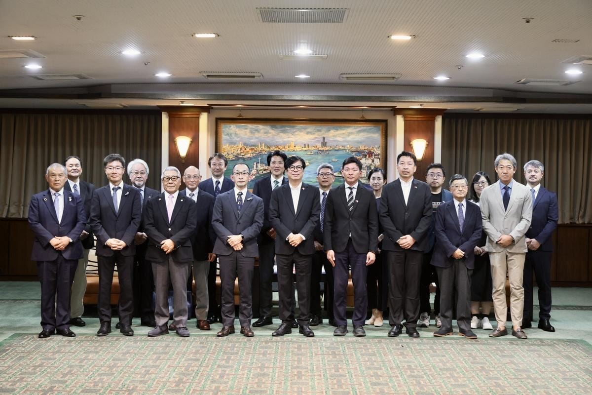 日本八王子市訪團拜會高市府。 圖：高雄市行國處/提供