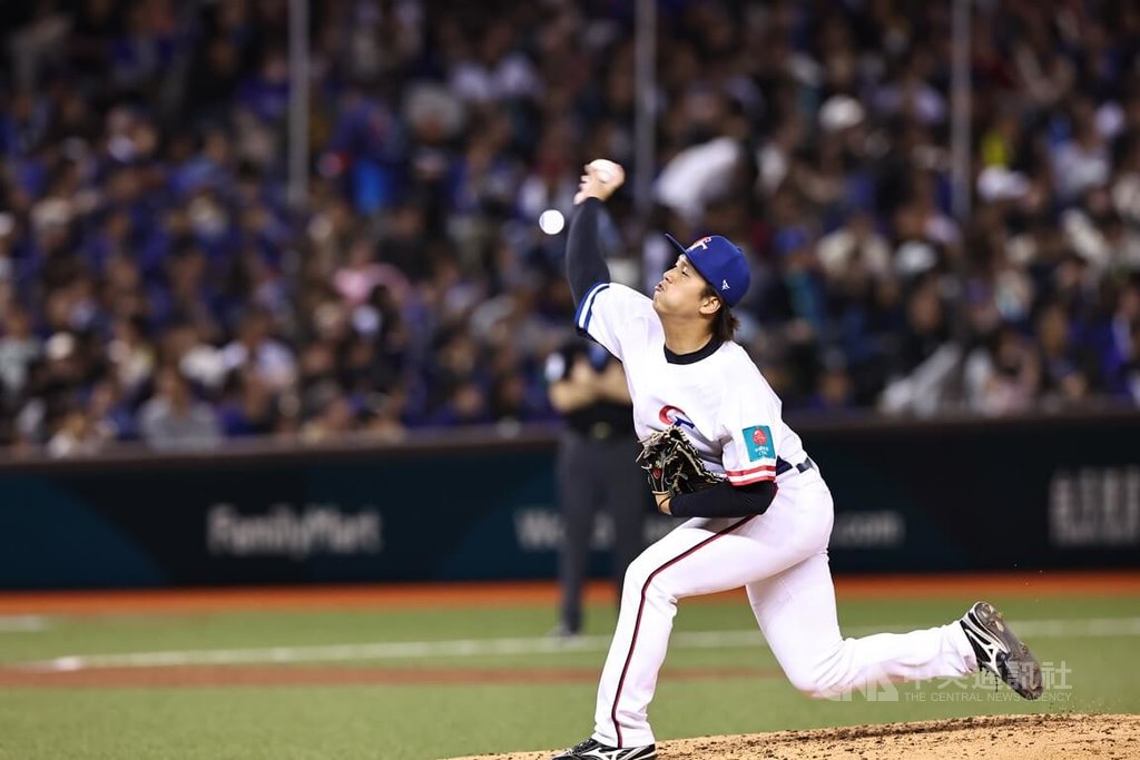 世界棒球經典賽資格賽（WBCQ）台灣隊23日在晚場賽事迎戰尼加拉瓜，台灣投手陳柏豪（圖）6局時登板中繼。 圖:中央社