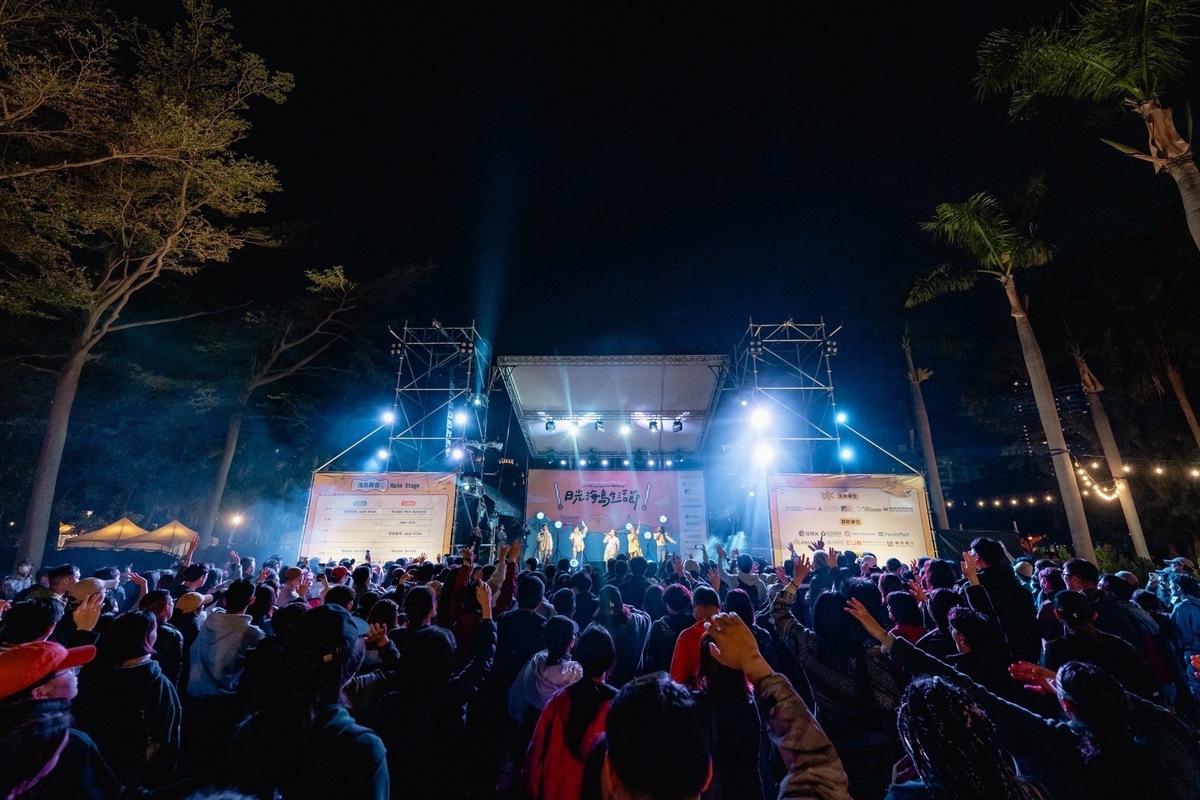 舞台匯集7國人氣卡司，為活動帶來高潮。 圖：高雄市行政暨國際處/提供