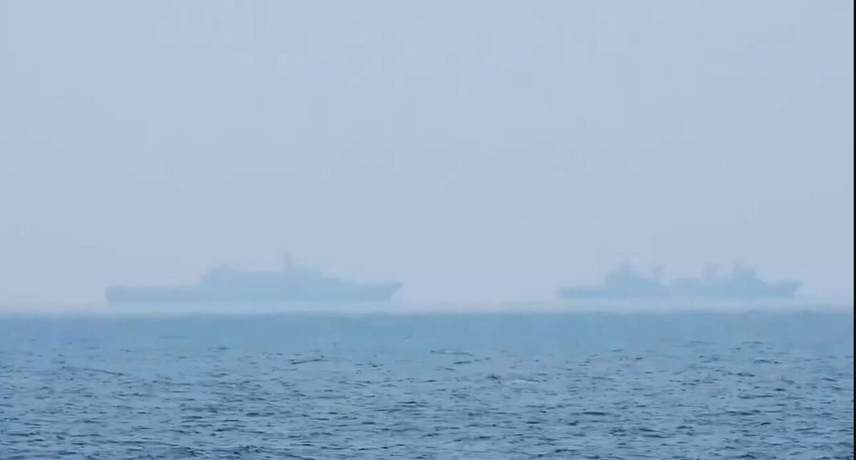 共軍昨無預警的在高屏海海設操演區，國防部檢派三軍部隊進行監控、警戒。 圖/國防部 提供