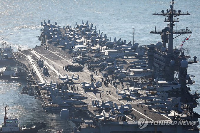據韓國海軍通報，美國海軍第一航母打擊群（CSG-1）麾下的「卡爾 · 文森」（USS Carl Vinson）號核動力航空母艦將駛入韓國釜山作戰基地。 圖:擷自X帳號@YonhapNews