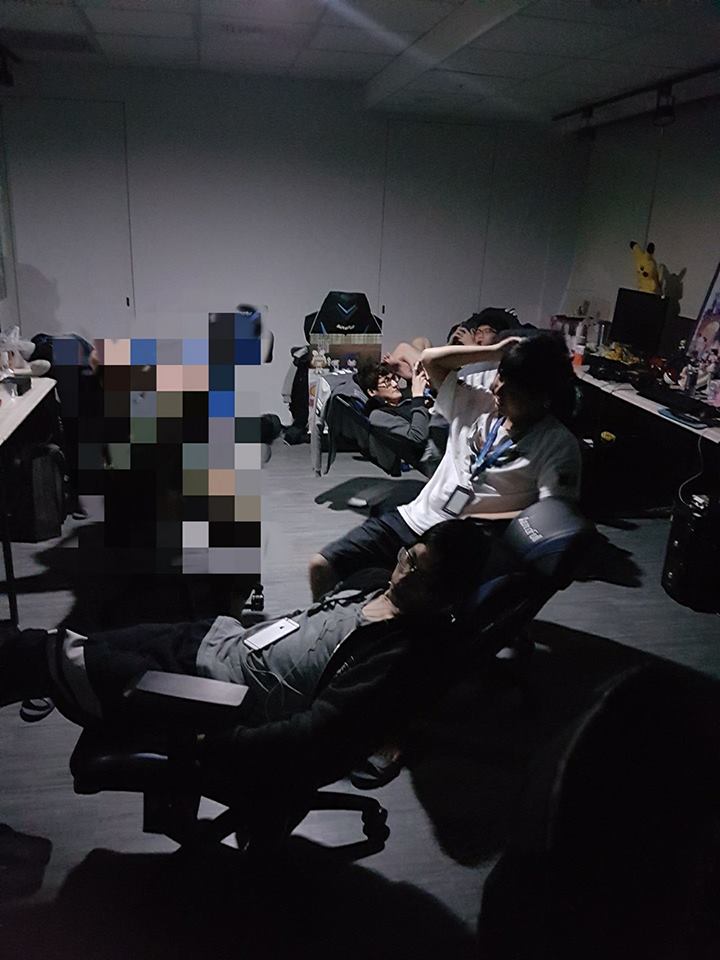 閃電狼全體因為沒有電力供應而無法團練。 圖：翻攝自閃電狼官方粉絲專頁