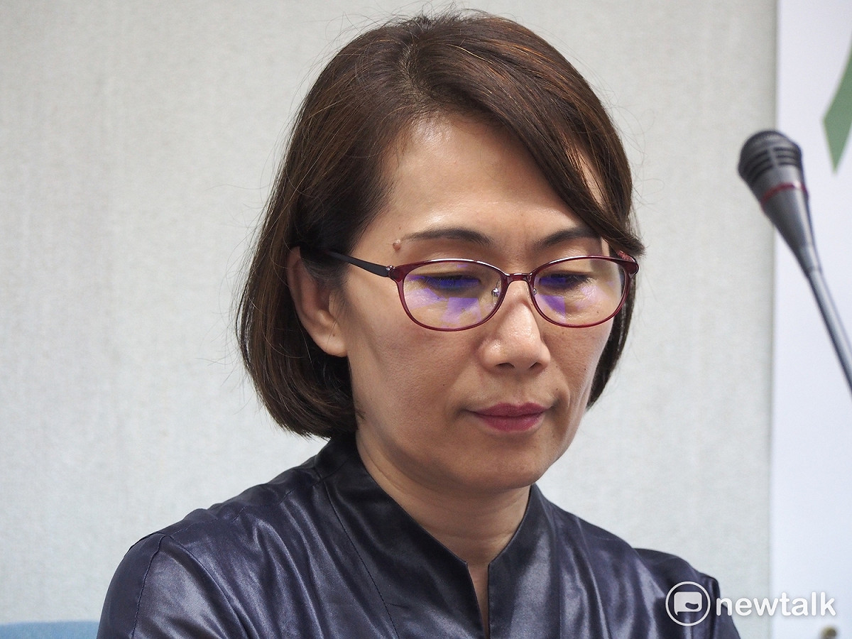 中油副總經理畢淑蒨坦言，經昨晚漏夜調查，確認是人為疏失。 圖：趙婉淳／攝