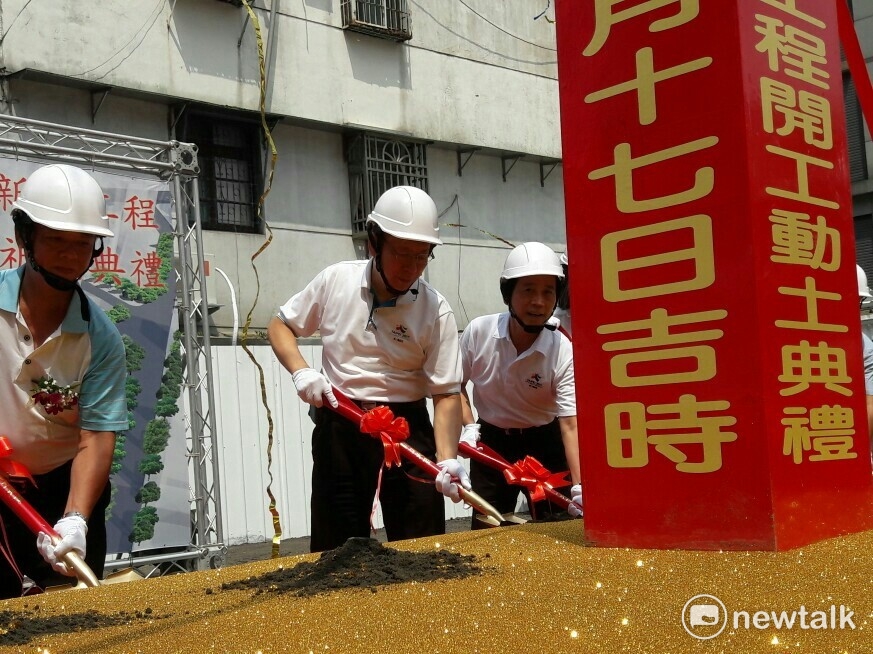 世大運將於後天登場，傳出反年改、獨派團體將到場抗議，台北市長柯文哲今（17）日表示，台灣是個多元民主的國家，陳抗很常見，屆時會在外面設「意見表達區」，讓每個人有表達意見的機會，但不要干擾正式典禮的進行。 圖 : 張芸嘉 / 攝