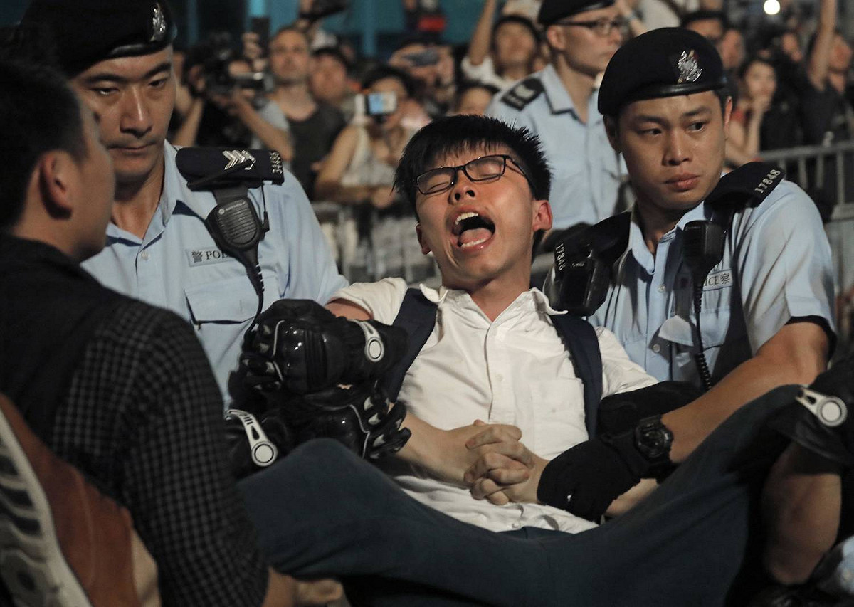 之鋒等3人因2014年的「重奪公民廣場案」下午遭香港高院判處6到8個月不等的有期徒刑。 圖：達志影像/美聯社