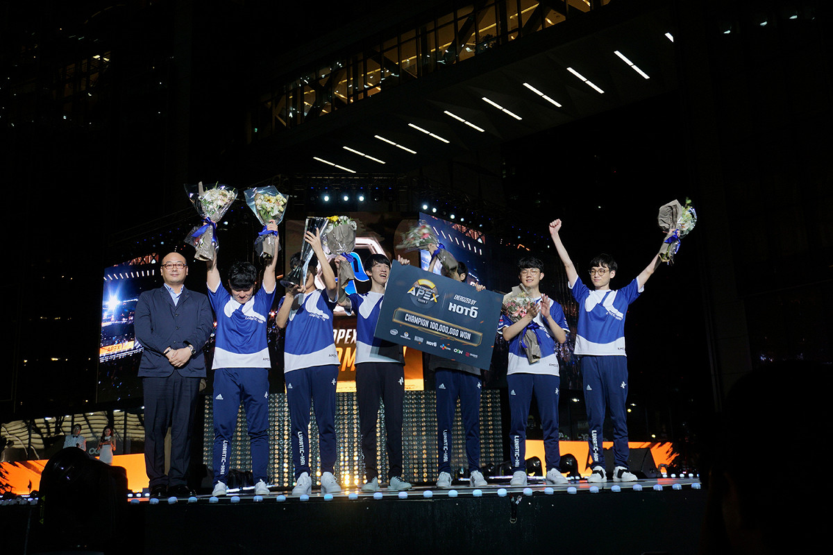 LEETAEJUN於第四季的回歸後，包含隊長EscA、新人Gido與剛結束懲罰的Whoru，他們將擁有四名攻擊手。 圖 : 暴雪娛樂提供