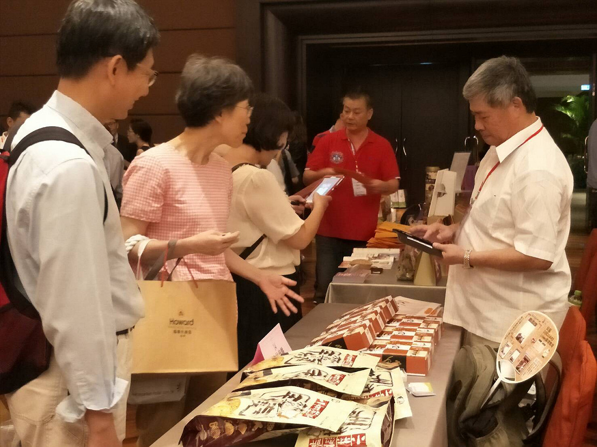 台中市政府全台行銷花博，推地方特產。 圖 : 台中市政府/提供