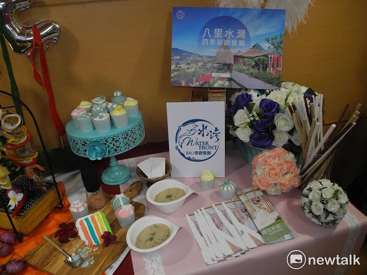 八里水灣餐廳推出浪漫雙人套餐。 圖：王峻昌/攝