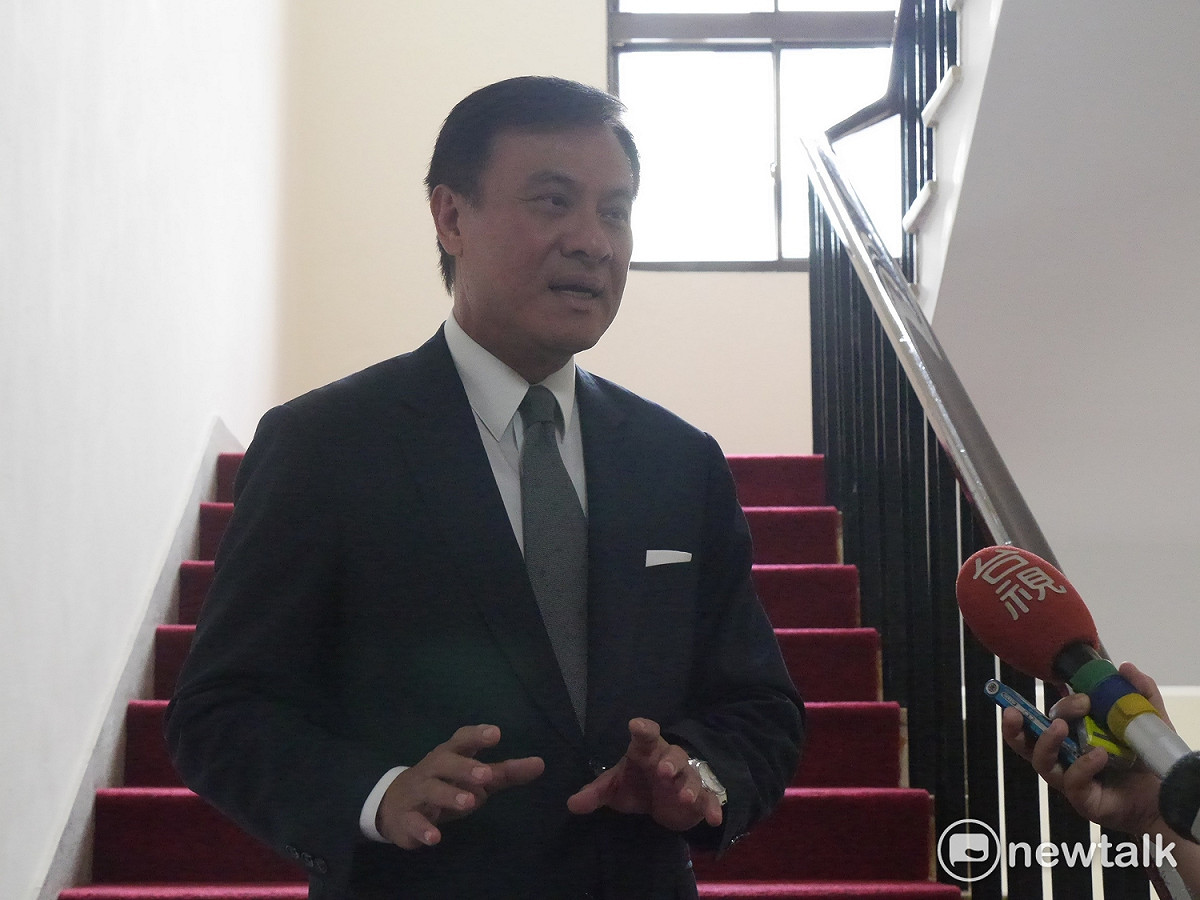 據媒體報導，日前立法院長蘇嘉全曾主動聯繫行政院長林全討論前瞻與倒閣。蘇嘉全今（22）天上午召集朝野協商時受訪表示，媒體報導有誤，當天討論內容只涉及前瞻計畫。 圖：趙婉淳／攝
