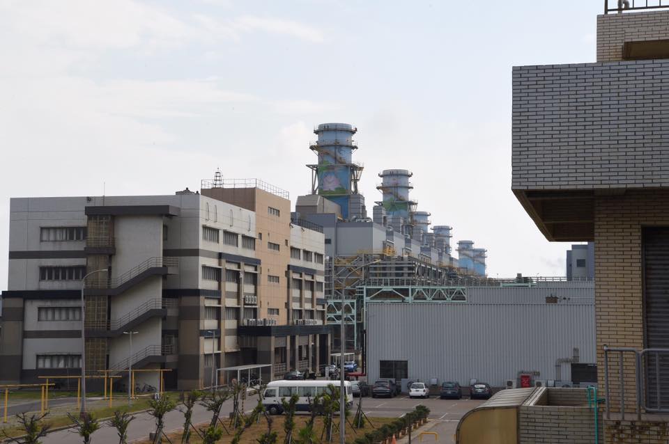 造成815全台大停電的大潭電廠。 圖：行政院/提供