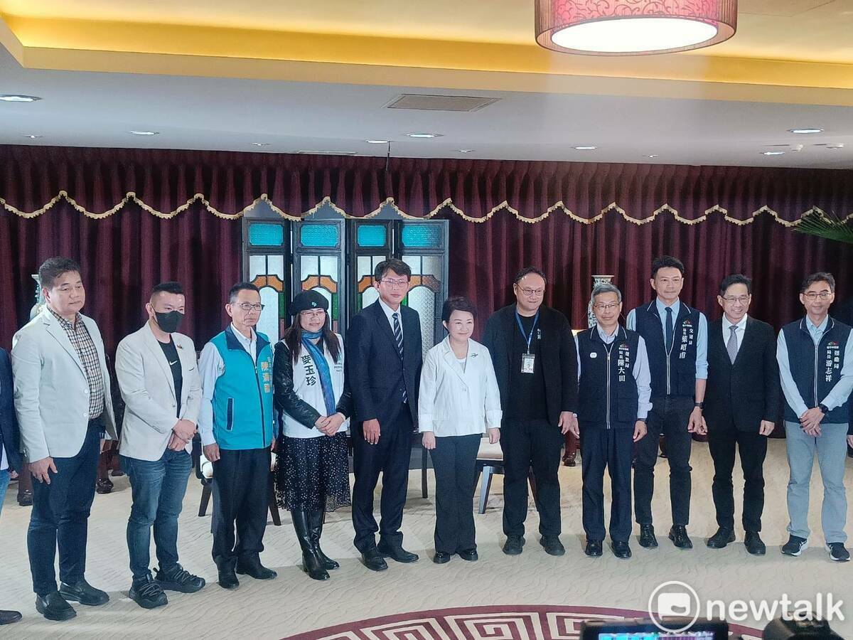 民眾黨主席黃國昌拜會台中市長盧秀燕。 圖：唐復年 / 攝