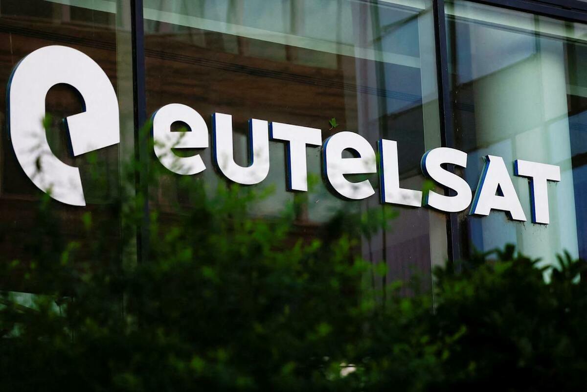 歐盟與法英衛星集團 Eutelsat 展開談判，希望將其 OneWeb 衛星部署在烏克蘭，作為星鏈的替代。 圖：翻攝自 NEXTA X 帳號