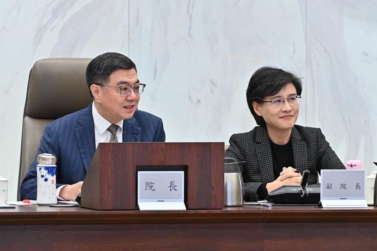 行政院長卓榮泰今（6）日於行政院會聽取該院性別平等處「性別暴力防治國家行動計畫（114-116年）」報告。 圖：行政院提供