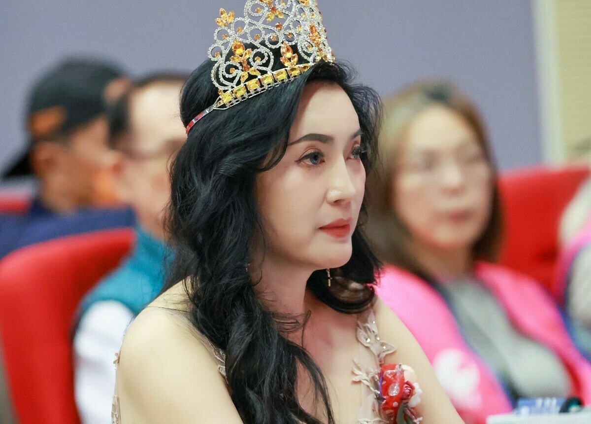 南秀圓應高雄市美學發展協會之邀，擔任第一屆國際港都親善媽媽選拔大會總決選評審團一員。 圖：高雄市美學發展協會/提供