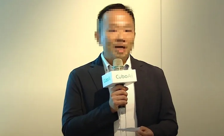 行兇的雲云科技公司負責人曾志新。 圖：翻攝自CuboAi 智慧寶寶攝影機YouTube