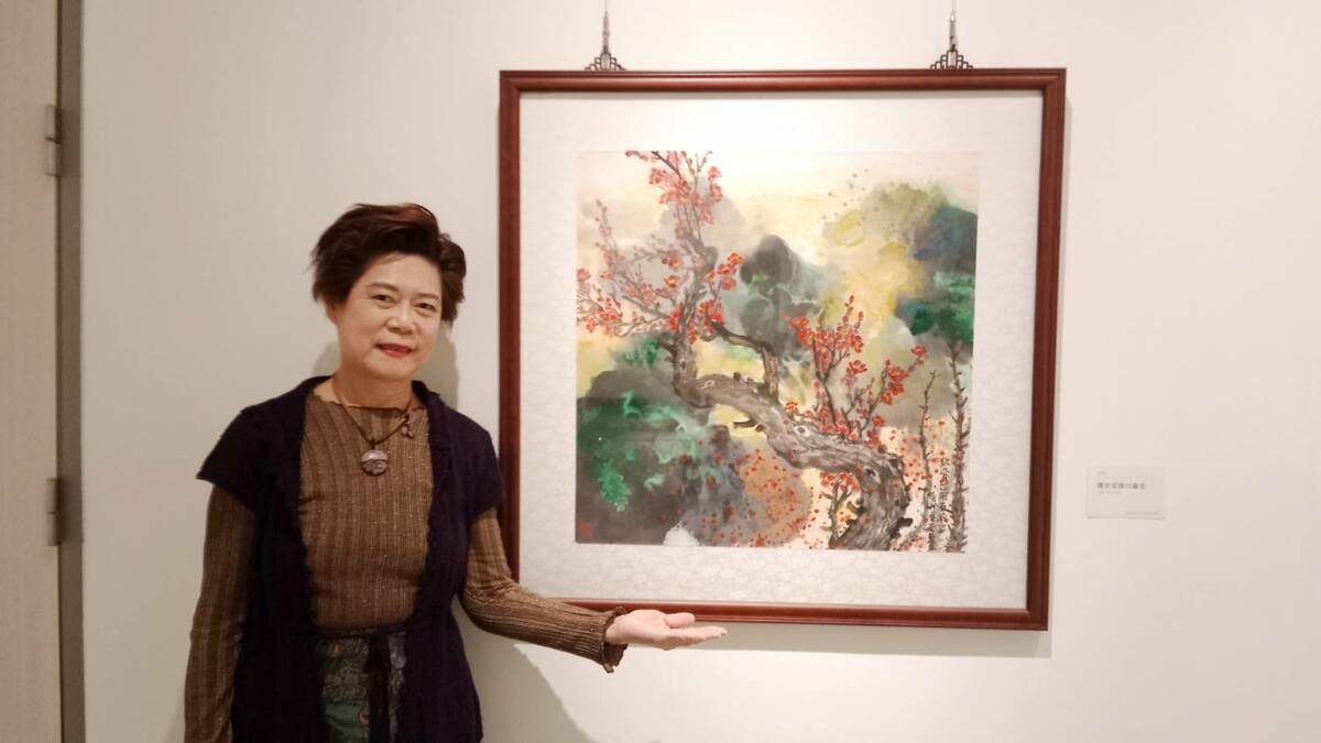 吳曼圭的彩墨作品師承張大千潑墨風格。 圖：孫家銘攝