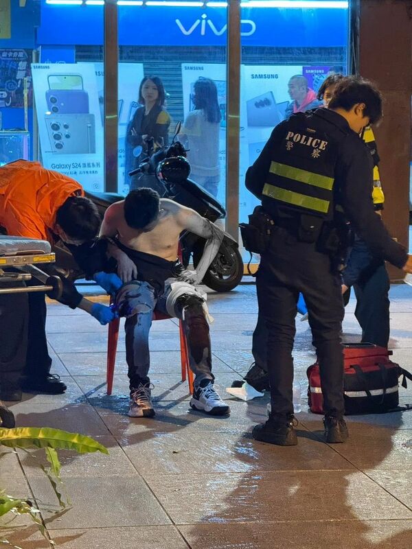 台北市萬華區西門町商圈發生街頭糾紛，3名青少年遭砍傷送醫。 圖：翻攝臉書爆料公社