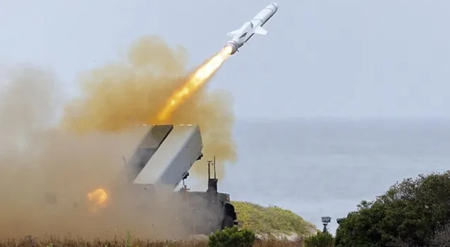 美軍復仇女神試射NSM反艦導彈試射。 圖 : 翻攝自科羅料夫