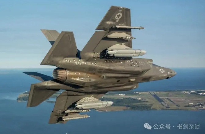 F-35戰機搭載反艦導彈。 圖 : 翻攝自南海的波濤