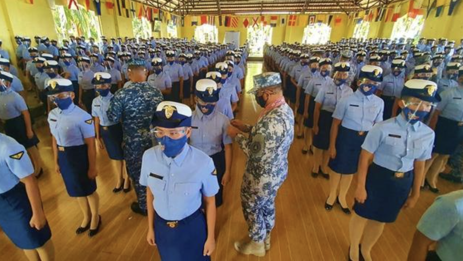 近日菲律賓為對付在南海的中國海警船，啟用了「海洋天使」部隊。 圖：翻攝自知呼