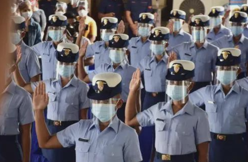 近日菲律賓為對付在南海的中國海警船，啟用了「海洋天使」部隊。 圖：翻攝自知呼