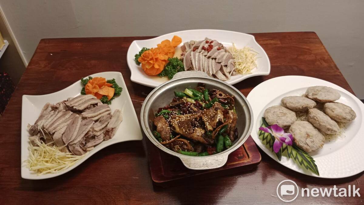 堪稱獨步全台的「一鵝四吃」。 圖：孫家銘攝