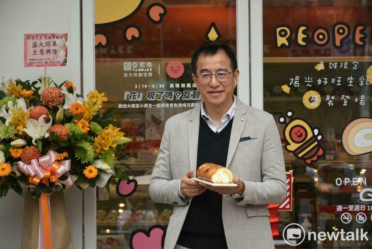 業者吳宗恩看好高雄商機，積極布局、深耕甜點市場。 圖：孫家銘攝