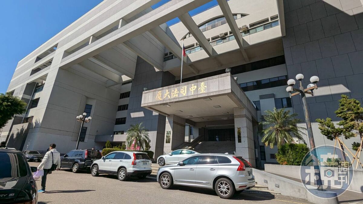 台中地院審理九州集團涉賭博、洗錢案。