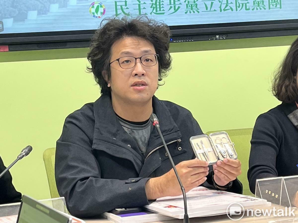 傅崐萁因「修容組」遭查批綠戒嚴，綠委沈伯洋表示現在是新案，跟過去是否賄選無關。 圖：金大鈞/攝