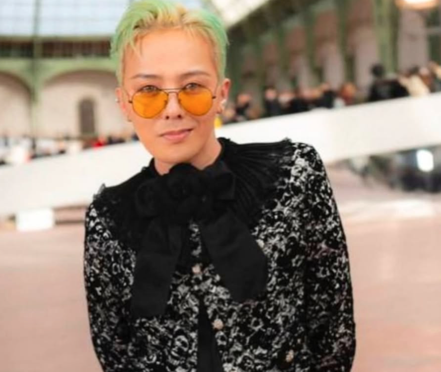 G-DRAGON去年以個人身分回歸後，今年2月正式發行個人第3張正規專輯《Übermensch》，同時宣布展開世界巡迴演唱會。 圖：翻攝自G-DRAGON IG