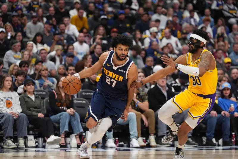 ▲3月20日NBA焦點戰役將是洛杉磯湖人對上丹佛金塊，湖人近期拿下一波2連勝，但「詹皇」Lebron James與八村壘持續缺陣，此戰再度面對金塊，禁區戰力將受到考驗。（圖／美聯社／達志影像）