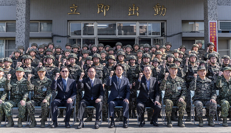 賴清德總統今（21）日上午9點15分勗勉「立即備戰操演部隊-衛戍第二戰鬥隊」。 圖：總統府提供