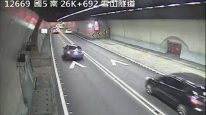 國道5號為往返台北和宜蘭重要道路，連假期間易壅塞，高公局今日表示，清明連假前2週就會實施交通管制。 圖：翻攝自高公局即時路況